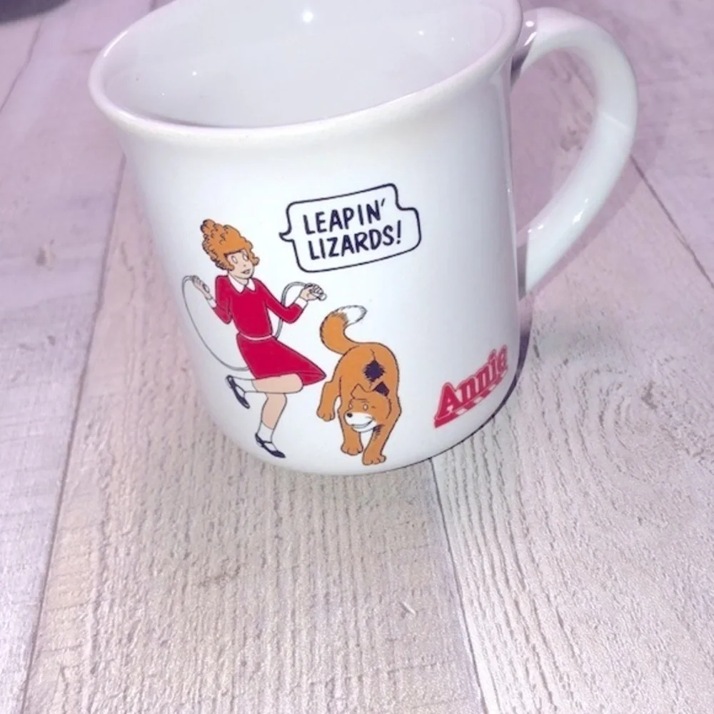 Annie leaping lizards vintage mug